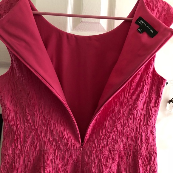 Jones New York Ladies hot pink fashion dress. - Picture 4 of 8